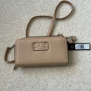 London Fog Crossbody Tan